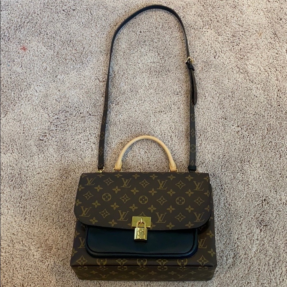 Authentic Louis Vuitton purse